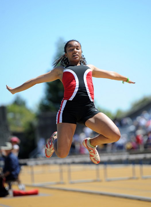 2010 NCS-MOC-299.JPG - 2010 North Coast Section Finals, held at Edwards Stadium  on May 29, Berkeley, CA